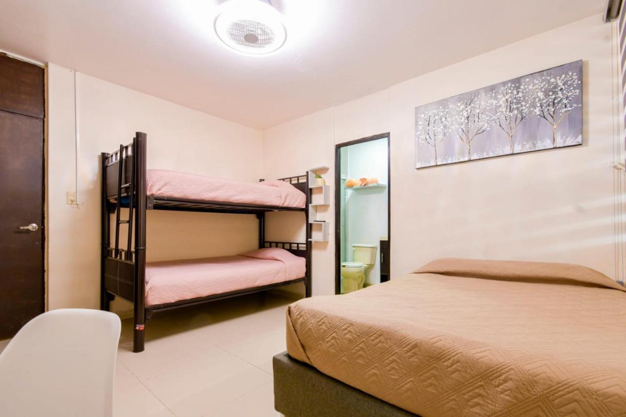 Hostal Vitta Гвадалахара Екстер'єр фото