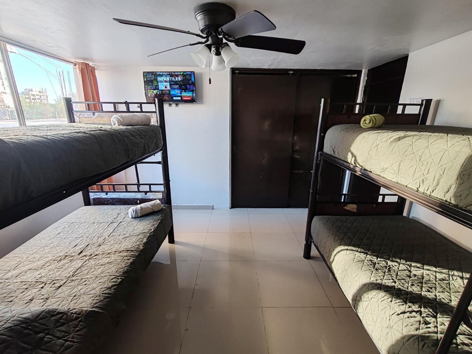 Hostal Vitta Гвадалахара Екстер'єр фото